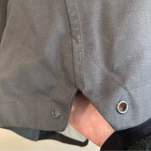 MEC Sz L Crosstown Multiple Pockets Venting Under Arm & Back Zipper Snaps Jacket - Picture 13 of 16